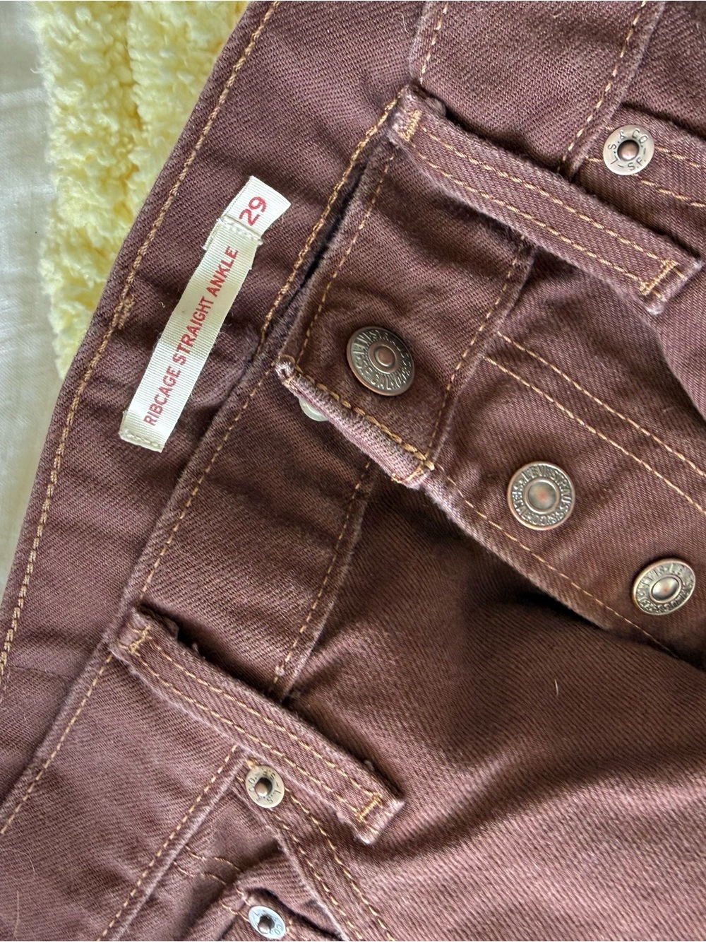 Levi’s Ribcage Straight Ankle Jeans - Mauve/Brown